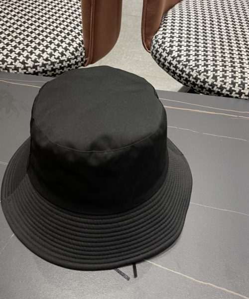 LV067 - Logo Canvas Bucket Hat Black