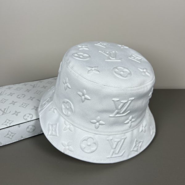 LV052 - Logo Denim Bucket Hat White - Image 3