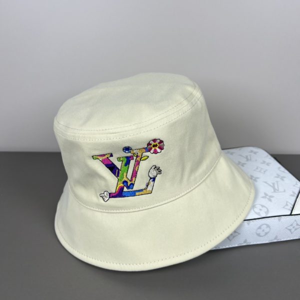 LV055 - Logo Cotton Bucket Hat Beige Reversible - Image 3