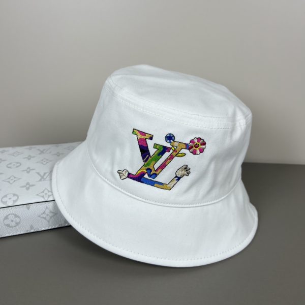 LV056 - Logo Cotton Bucket Hat White Reversible - Image 6