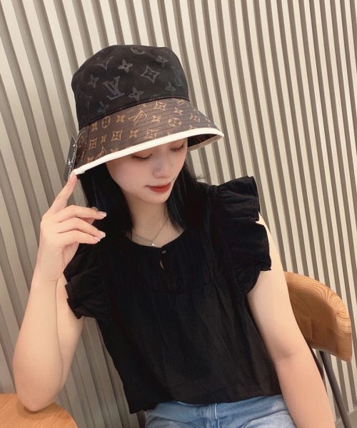 LV031 - Monogram Canvas Bucket Hat Black