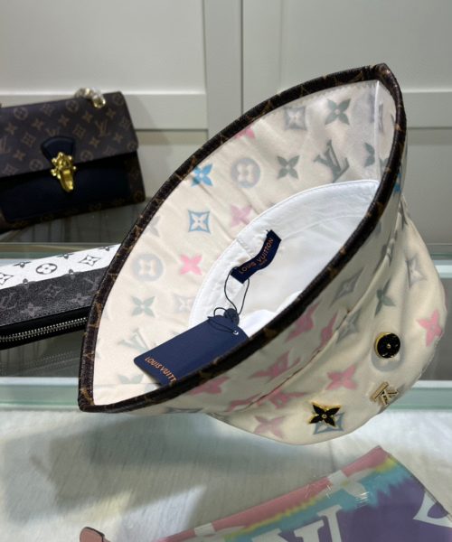 LV039 - Monogram Canvas Bucket Hat White