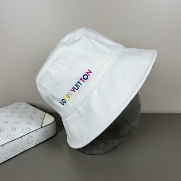 LV056 - Logo Cotton Bucket Hat White Reversible - Image 5