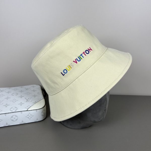 LV055 - Logo Cotton Bucket Hat Beige Reversible - Image 6