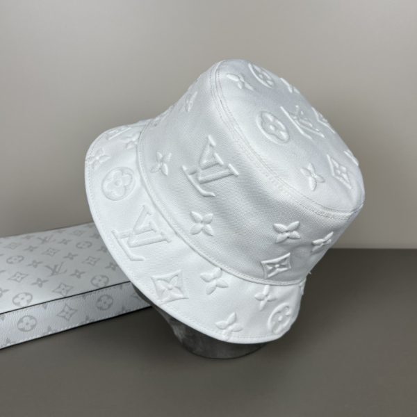 LV052 - Logo Denim Bucket Hat White - Image 7