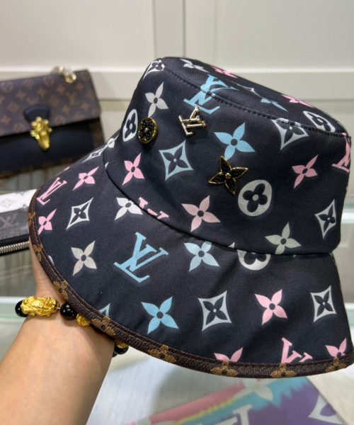LV037 - Monogram Canvas Bucket Hat Black