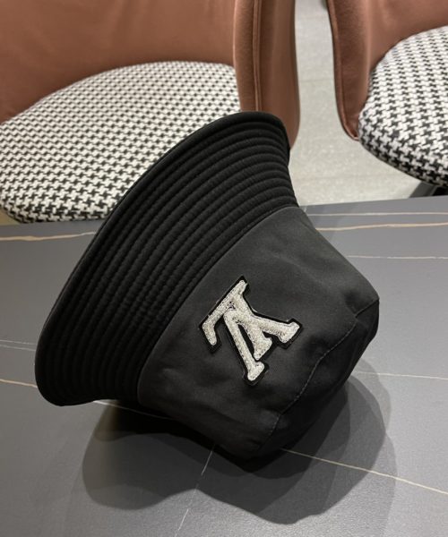 LV067 - Logo Canvas Bucket Hat Black