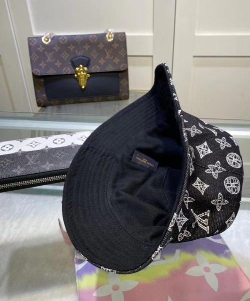 LV017 - Monogram Canvas Bucket Hat Black
