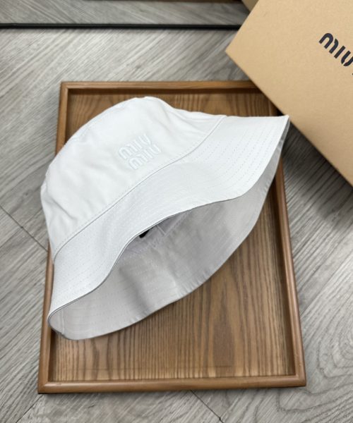 MM002 - Monogram Canvas Bucket Hat White